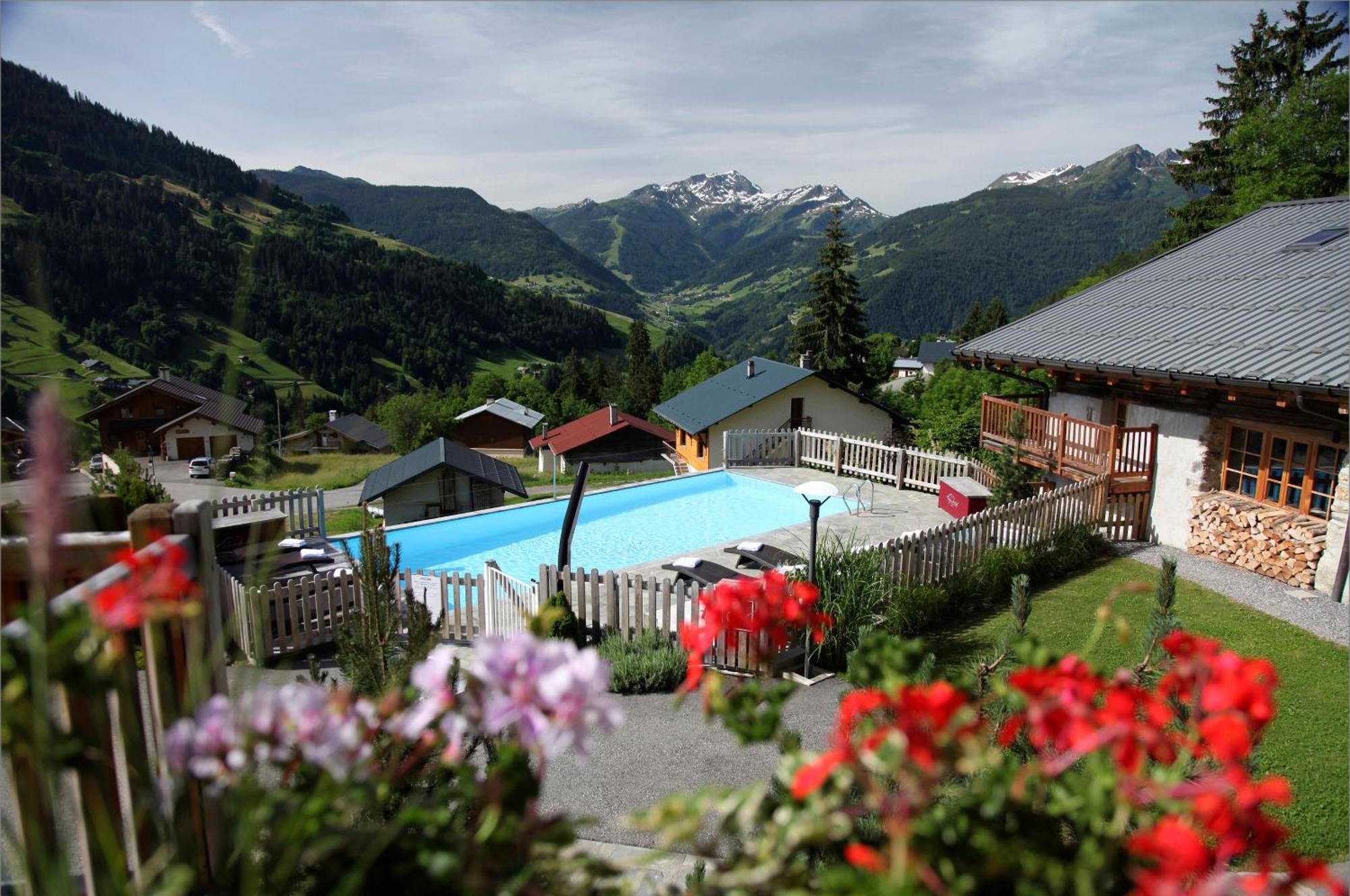 Hotel La Ferme Du Chozal, Chalet De Tradition Hauteluce Exterior photo