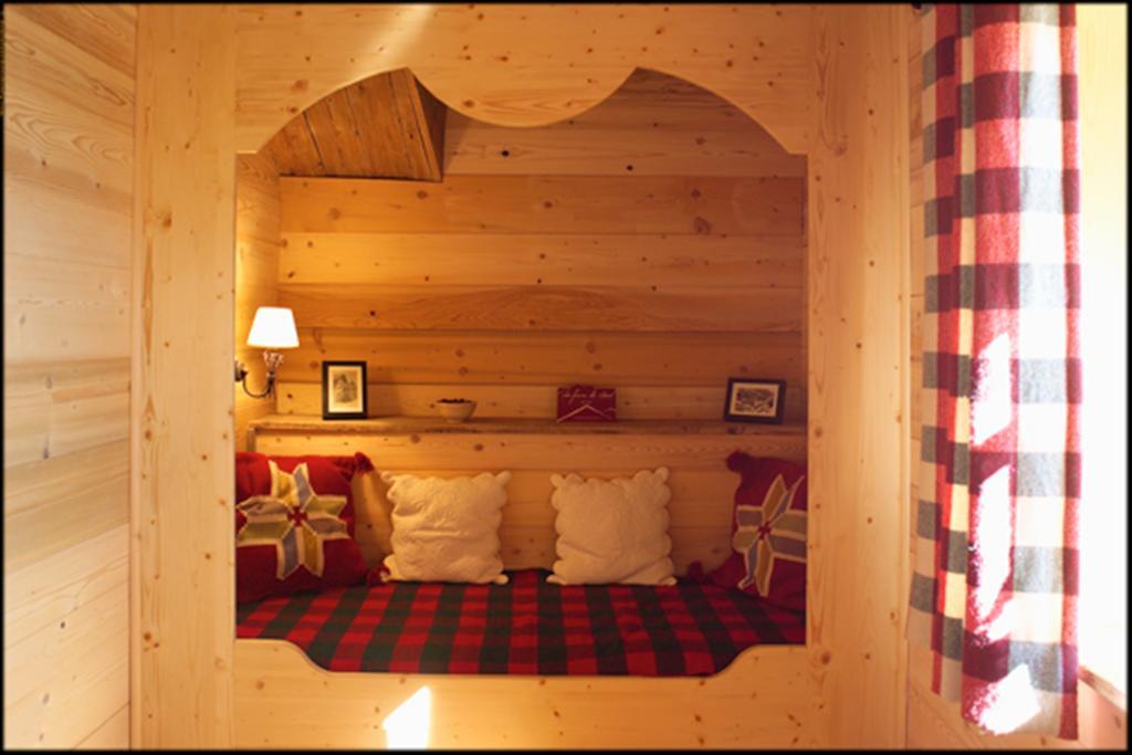 Hotel La Ferme Du Chozal, Chalet De Tradition Hauteluce Exterior photo